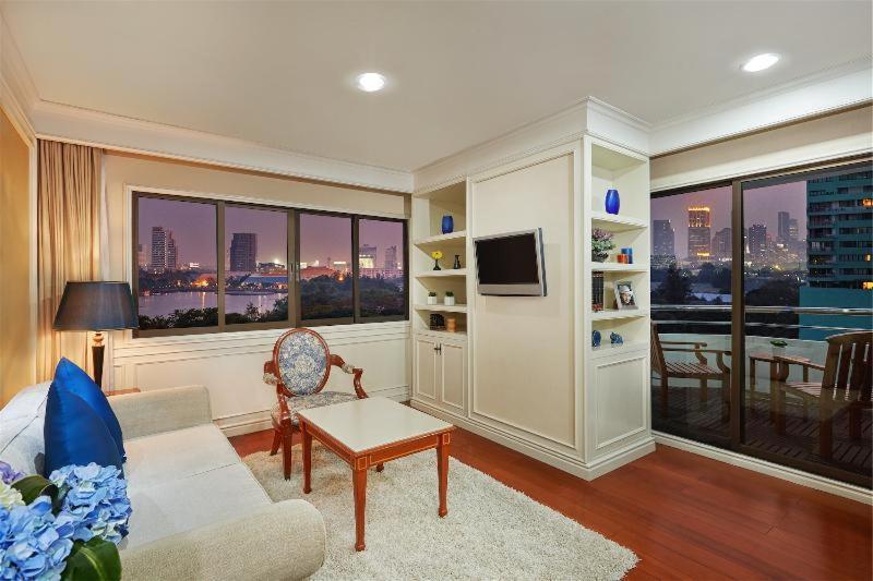 Centre Point Sukhumvit 10 - Sha Extra Hotel 4*